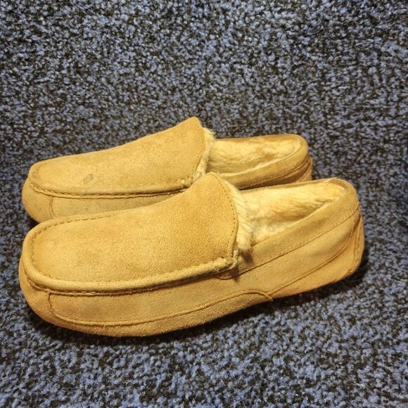 UGG Ascot Men's Size 11 US Chestnut Suede Slip On Sheepskin Lined Moc Toe Shoes - Picture 7 of 10